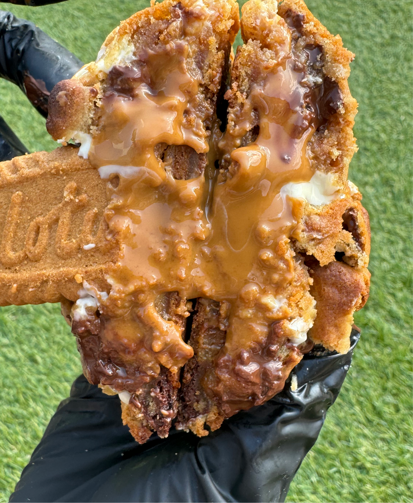 LOTUS BISCOFF BOMB