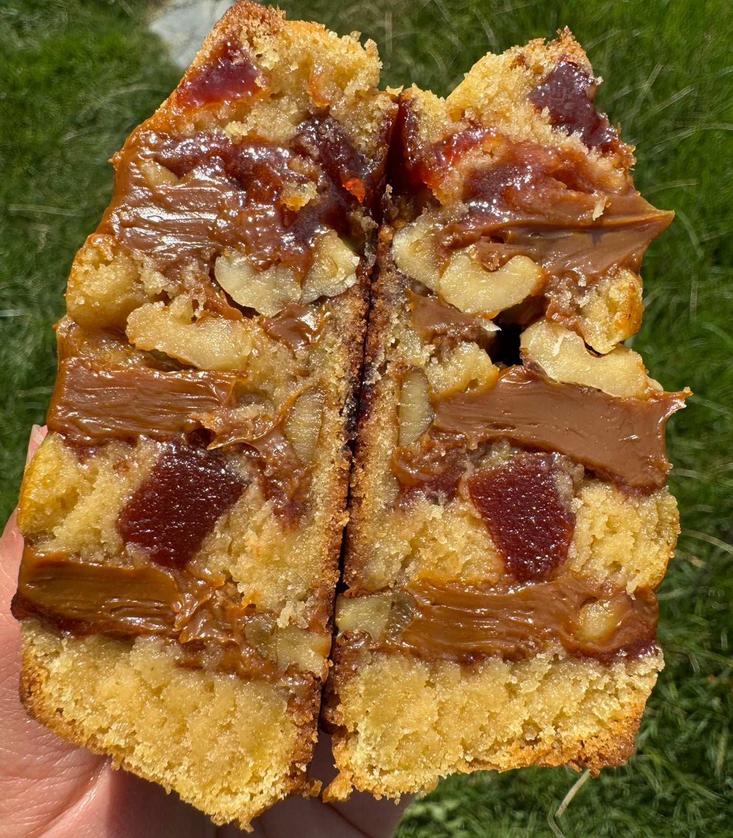 Guava Dulce de Leche Swirl - Chunky Cookies Creations